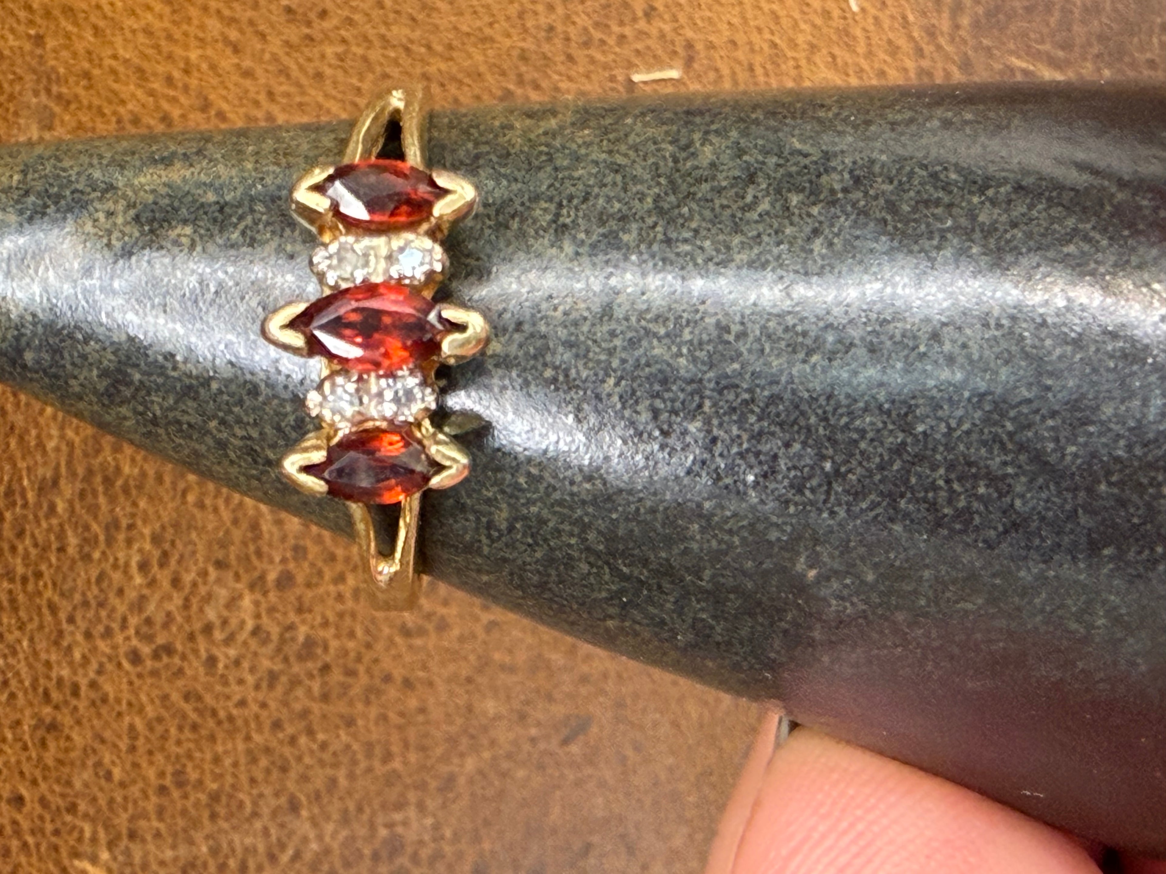 Garnet & Diamond ring